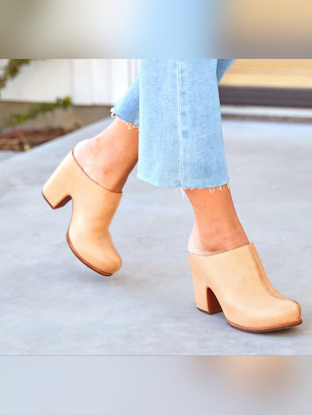Kork-Ease Sagano Women's Brown Suede Mule Heels - Picture 6 of 7